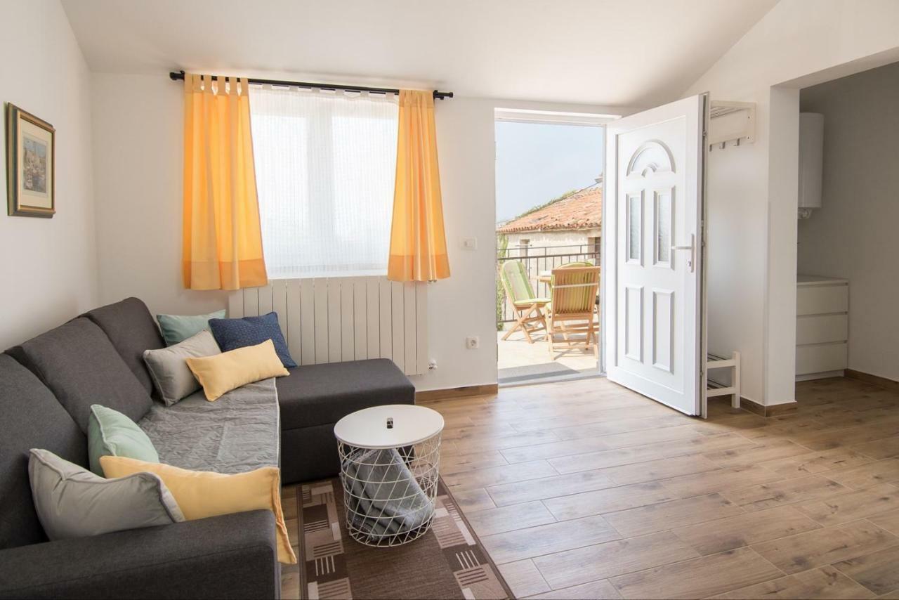 Apartment Bruneta 1 With Sea View Тар Экстерьер фото