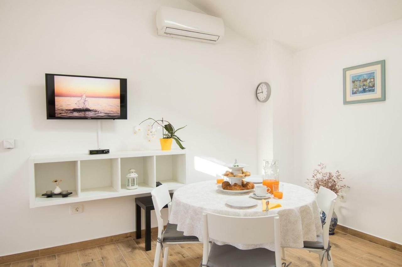Apartment Bruneta 1 With Sea View Тар Экстерьер фото