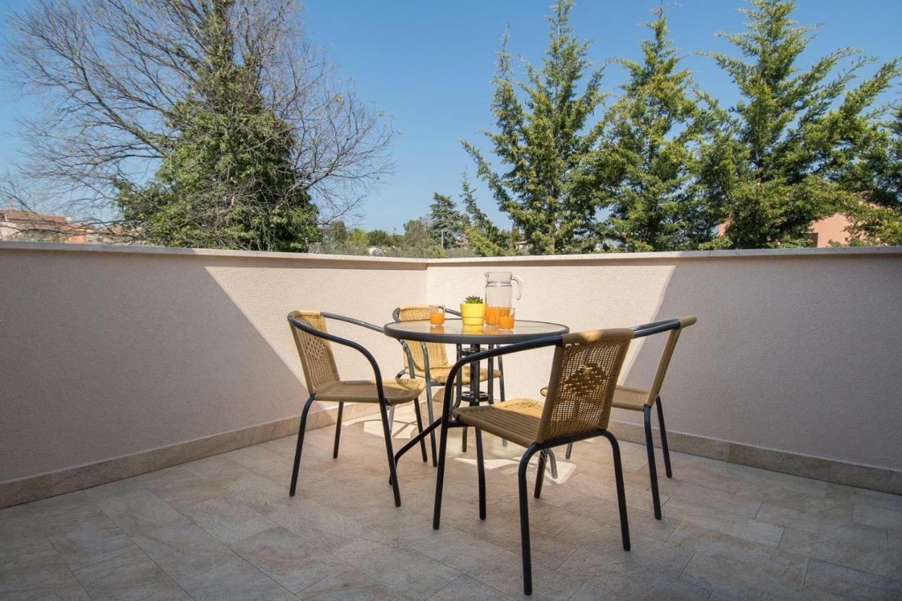 Apartment Bruneta 1 With Sea View Тар Экстерьер фото