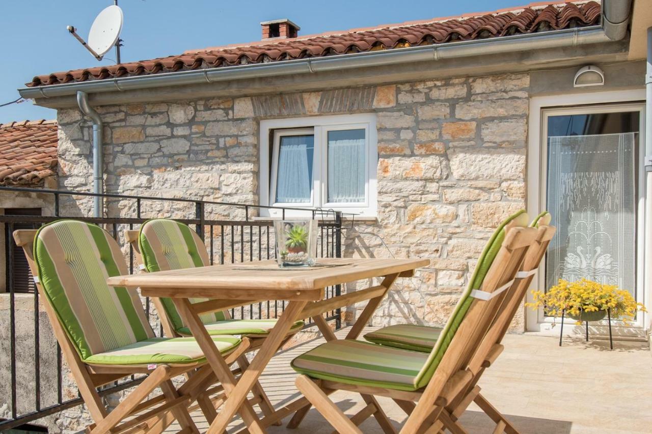 Apartment Bruneta 1 With Sea View Тар Экстерьер фото